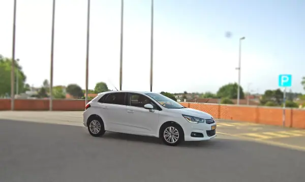 Citroën C4 2016 - 8990 EUR, 179000 km - AUTO.MOTO.pt - 179000km - foto 2 de 9