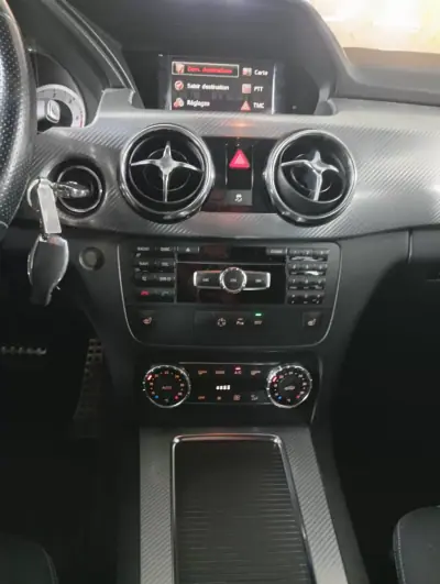 Mercedes-Benz GLK 250 2013 - 16900 EUR, 238000 km - AUTO.MOTO.pt - 238000km - foto 18 de 20