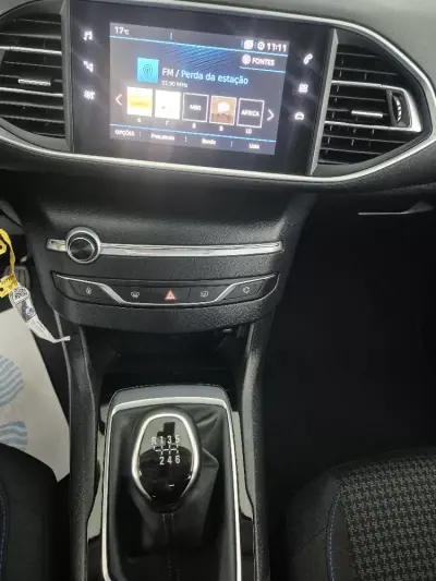 Peugeot 308 SW 2020 - 14750 EUR, 118747 km - AUTO.MOTO.pt - 118747km - foto 7 de 8