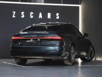 Audi A7 2019 - 43990 EUR, 63000 km - 63000km - foto 4 de 28