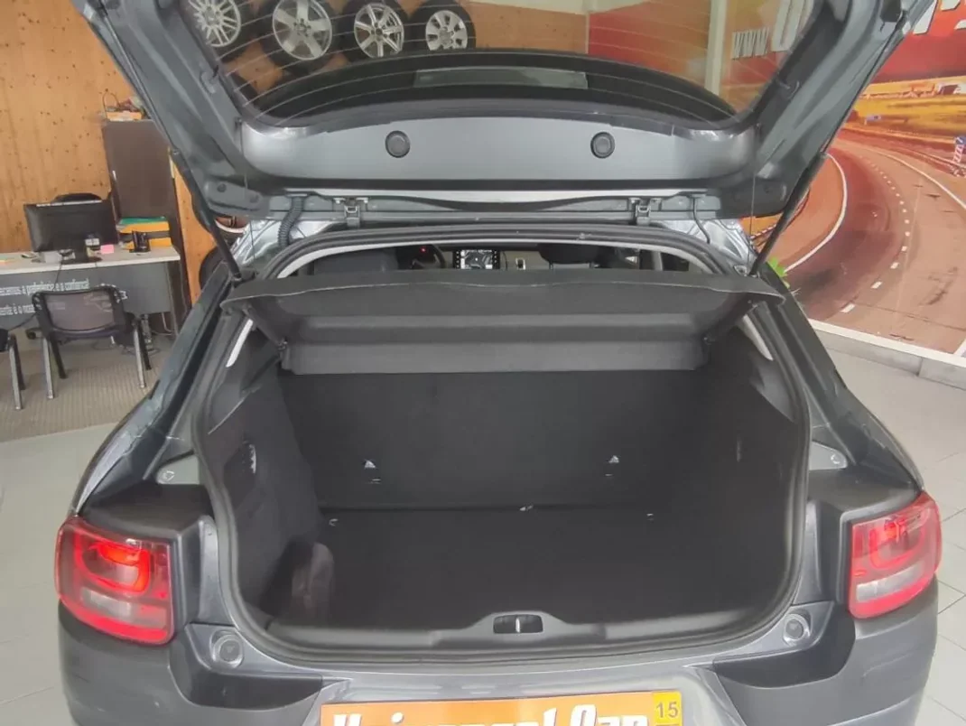 Citroën C4 Cactus 2015 - 14800 EUR, 158000 km - AUTO.MOTO.pt - 158000km - foto 6 de 19