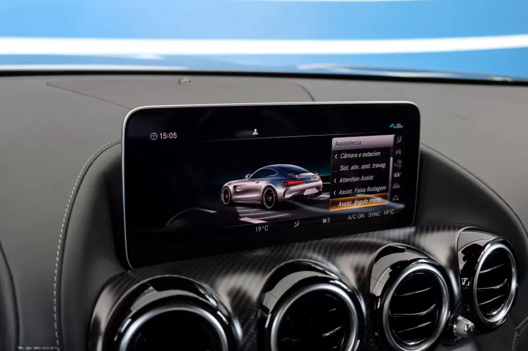 Mercedes-Benz AMG GT 2019 - 205000 EUR, 15821 km - AUTO.MOTO.pt - 15821km - foto 22 de 26