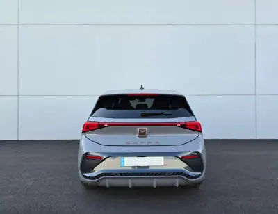 Cupra Born 2024 - 32400 EUR, 12000 km - AUTO.MOTO.pt - 12000km - foto 11 de 34