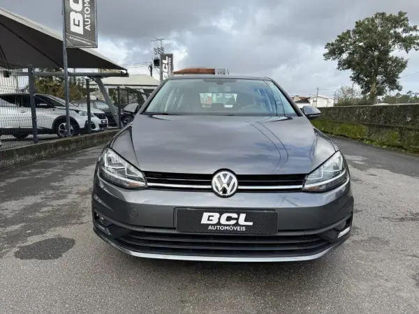 Volkswagen Golf 2019 - 15990 EUR, 95000 km - AUTO.MOTO.pt - 95000km - foto 2 de 27