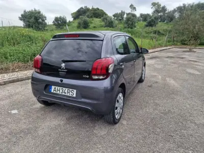 Peugeot 108 2021 - 11000 EUR, 62048 km - AUTO.MOTO.pt - 62048km - foto 10 de 32