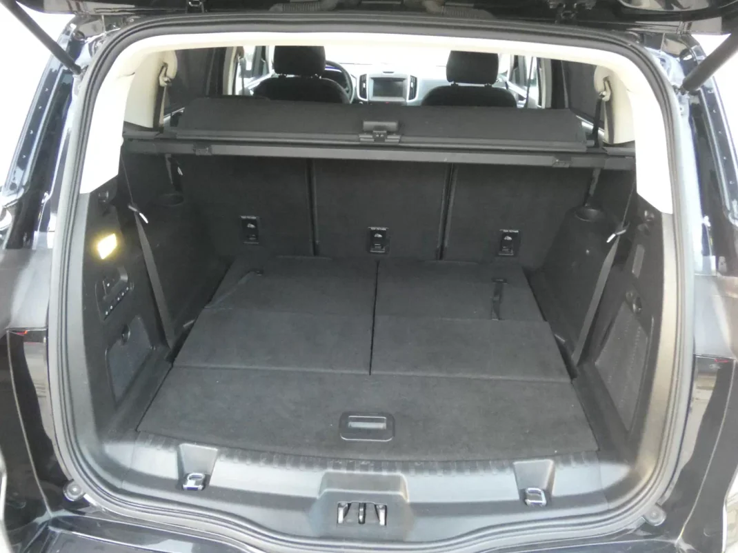 Ford S-Max 2016 - 18750 EUR, 199000 km - AUTO.MOTO.pt - 199000km - foto 6 de 25