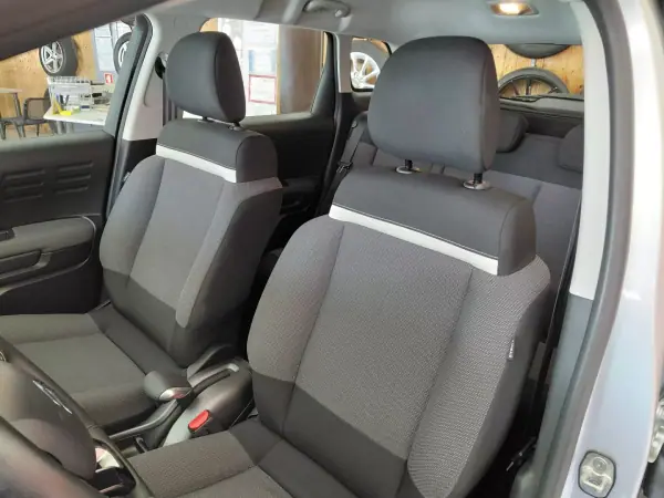 Citroën C3 Aircross 2019 - 12900 EUR, 68000 km - AUTO.MOTO.pt - 68000km - foto 17 de 21