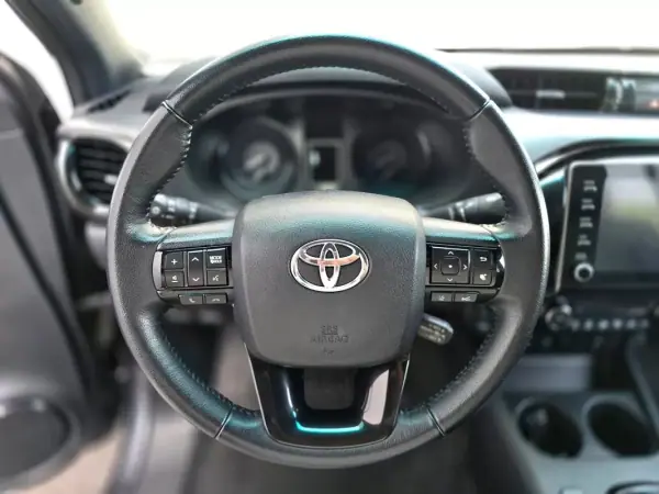 Toyota Hilux 2021 - 42500 EUR, 103000 km - AUTO.MOTO.pt - 103000km - foto 15 de 38