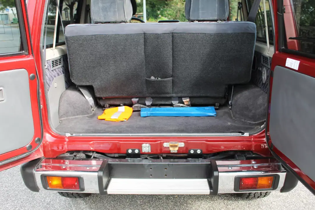 Toyota Land Cruiser 1994 - 38000 EUR, 318000 km - AUTO.MOTO.pt - 318000km - foto 42 de 46