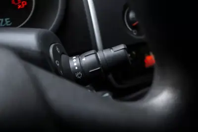 Renault Kangoo E-Tech 2020 - 9990 EUR, 57785 km - AUTO.MOTO.pt - 57785km - foto 17 de 28