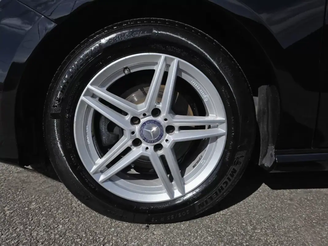 Mercedes-Benz A 180 2016 - 15990 EUR, 163000 km - AUTO.MOTO.pt - 163000km - foto 11 de 31