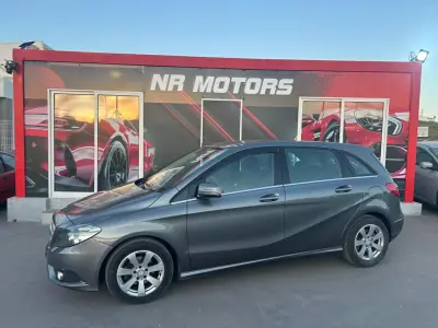 Mercedes-Benz B 180 2013 - 239000km