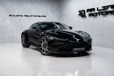 Aston Martin V8 Vantage Coupe 2019 - 144950 EUR, 31000 km - 31000km - foto 3 de 45