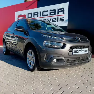 Citroën C4 Cactus 2018 - 11900 EUR, 132271 km - AUTO.MOTO.pt - 132271km - foto 3 de 18