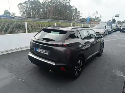 Peugeot 2008 2020 - 15900 EUR, 124990 km - AUTO.MOTO.pt - 124990km - foto 4 de 37