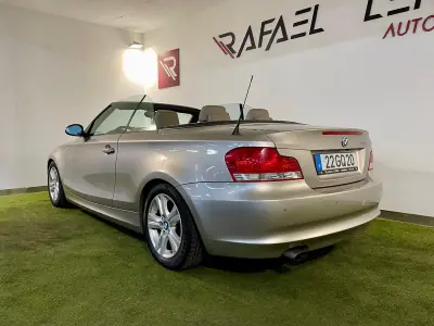 BMW 118 2008 - 10900 EUR, 149000 km - AUTO.MOTO.pt - 149000km - foto 11 de 34