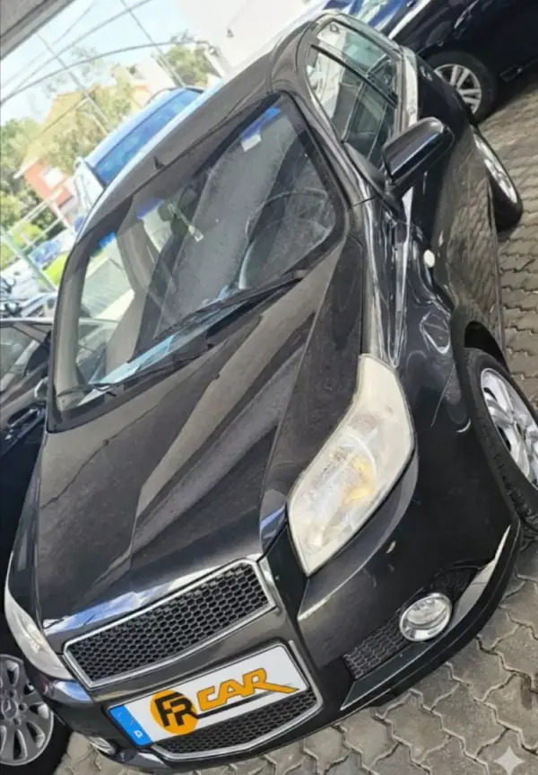 Chevrolet Aveo 2009 - 5900 EUR, 167142 km - AUTO.MOTO.pt - 167142km - foto 2 de 6