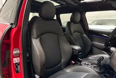 MINI Cooper 2021 - 26950 EUR, 34244 km - AUTO.MOTO.pt - 34244km - foto 12 de 52