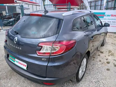 Renault Mégane Sport Tourer 2016 - 8950 EUR, 157317 km - AUTO.MOTO.pt - 157317km - foto 8 de 25