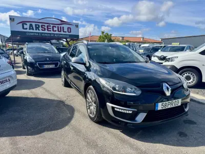 Renault Mégane Sport Tourer 2015 - 11750 EUR, 176509 km - AUTO.MOTO.pt - 176509km - foto 3 de 31