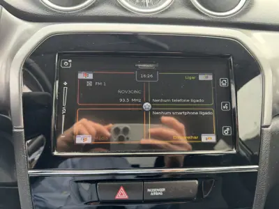 Suzuki Vitara 2019 - 15990 EUR, 77000 km - AUTO.MOTO.pt - 77000km - foto 27 de 32