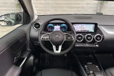 Mercedes-Benz GLA 250 2022 - 34950 EUR, 58115 km - AUTO.MOTO.pt - 58115km - foto 41 de 53