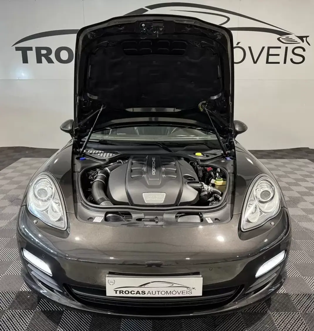 Porsche Panamera 2011 - 36900 EUR, 197360 km - 197360km - foto 53 de 60