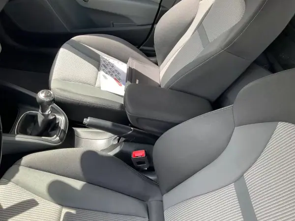 Audi A1 Sportback 2017 - 12995 EUR, 144500 km - AUTO.MOTO.pt - 144500km - foto 9 de 12