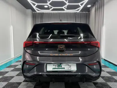 Cupra Born 2021 - 18750 EUR, 158000 km - AUTO.MOTO.pt - 158000km - foto 5 de 14