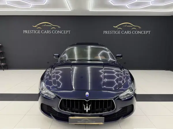Maserati Ghibli 2014 - 36950 EUR, 112382 km - AUTO.MOTO.pt - 112382km - foto 8 de 50