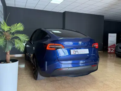 Tesla Model Y 2022 - 37990 EUR, 52574 km - AUTO.MOTO.pt - 52574km - foto 4 de 15