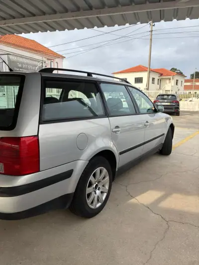 Volkswagen Passat Variant 2000 - 1999 EUR, 500000 km - AUTO.MOTO.pt - 500000km - foto 6 de 20