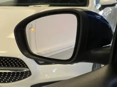 Renault Mégane Sport Tourer 2016 - 13990 EUR, 115000 km - AUTO.MOTO.pt - 115000km - foto 47 de 57