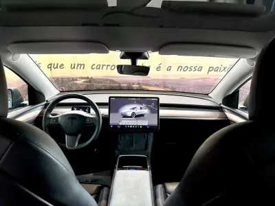 Tesla Model Y 2023 - 42900 EUR, 41470 km - AUTO.MOTO.pt - 41470km - foto 20 de 35