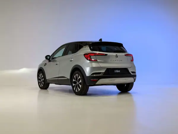 Renault Captur 2023 — foto 3 de 25