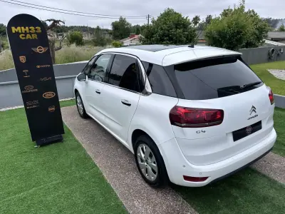 Citroën C4 Picasso 2015 - 9250 EUR, 160000 km - AUTO.MOTO.pt - 160000km - foto 13 de 68