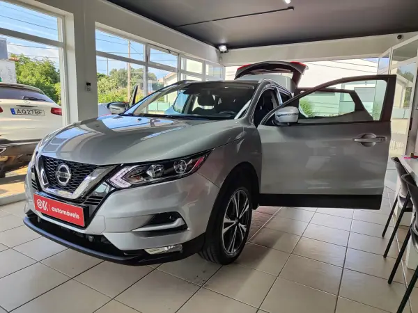 Nissan Qashqai 2019 - 16250 EUR, 106000 km - AUTO.MOTO.pt - 106000km - foto 21 de 34