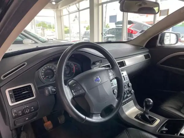 Volvo S80 2007 - 7500 EUR, 369251 km - AUTO.MOTO.pt - 369251km - foto 20 de 33