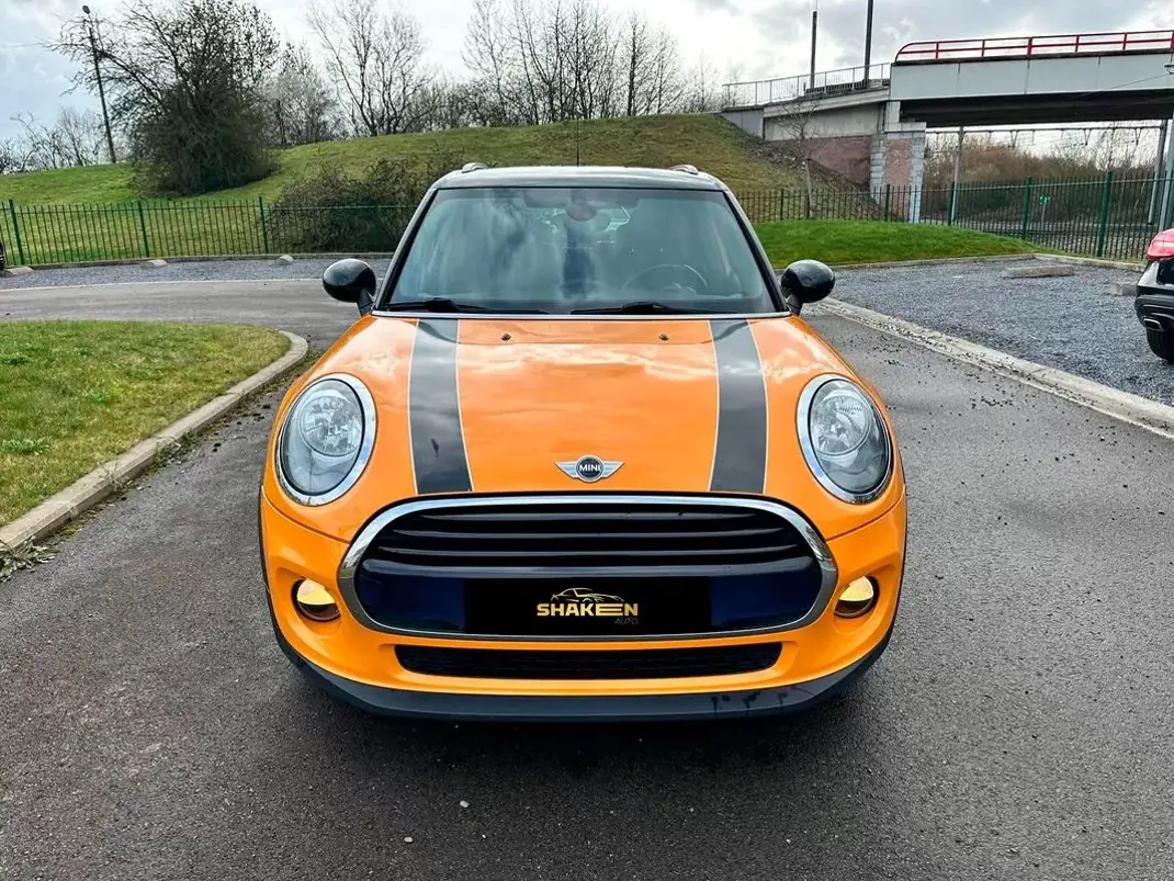 MINI 5 Portas 2016 - 13450 EUR, 151842 km - AUTO.MOTO.pt - 151842km - foto 2 de 10