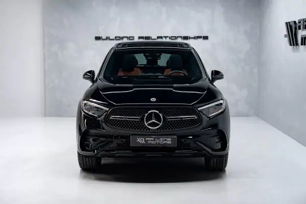 Mercedes-Benz GLC 300 2025 - 71950 EUR, 13000 km - AUTO.MOTO.pt - 13000km - foto 5 de 35