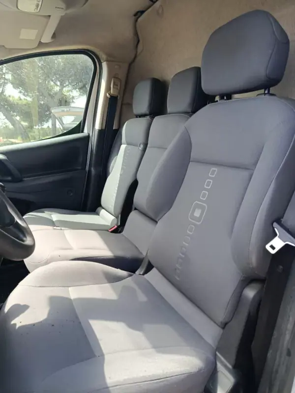 Citroën Berlingo 2013 - 123 EUR, 12350 km - AUTO.MOTO.pt - 12350km - foto 3 de 7