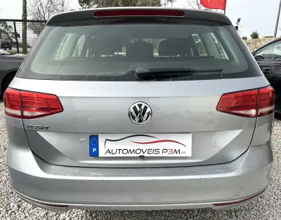 Volkswagen Passat Variant 2018 - 17900 EUR, 143500 km - AUTO.MOTO.pt - 143500km - foto 20 de 20