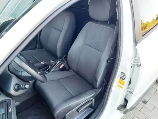 Renault Mégane 1.5 DCI III Hatchback 2013 - 3999 EUR, 317737 km - AUTO.MOTO.pt - 317737km - foto 27 de 50