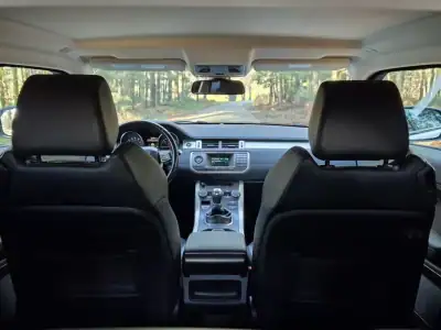 Land Rover Range Rover Evoque 2012 - 18900 EUR, 167000 km - AUTO.MOTO.pt - 167000km - foto 18 de 20