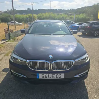 BMW 520 Gran Turismo 2018 - 24900 EUR, 178000 km - AUTO.MOTO.pt - 178000km - foto 1 de 12