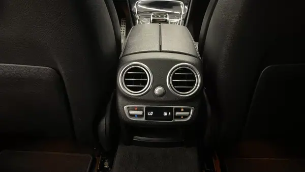 Mercedes-Benz C 43 AMG 2016 - 39990 EUR, 128967 km - AUTO.MOTO.pt - 128967km - foto 51 de 55