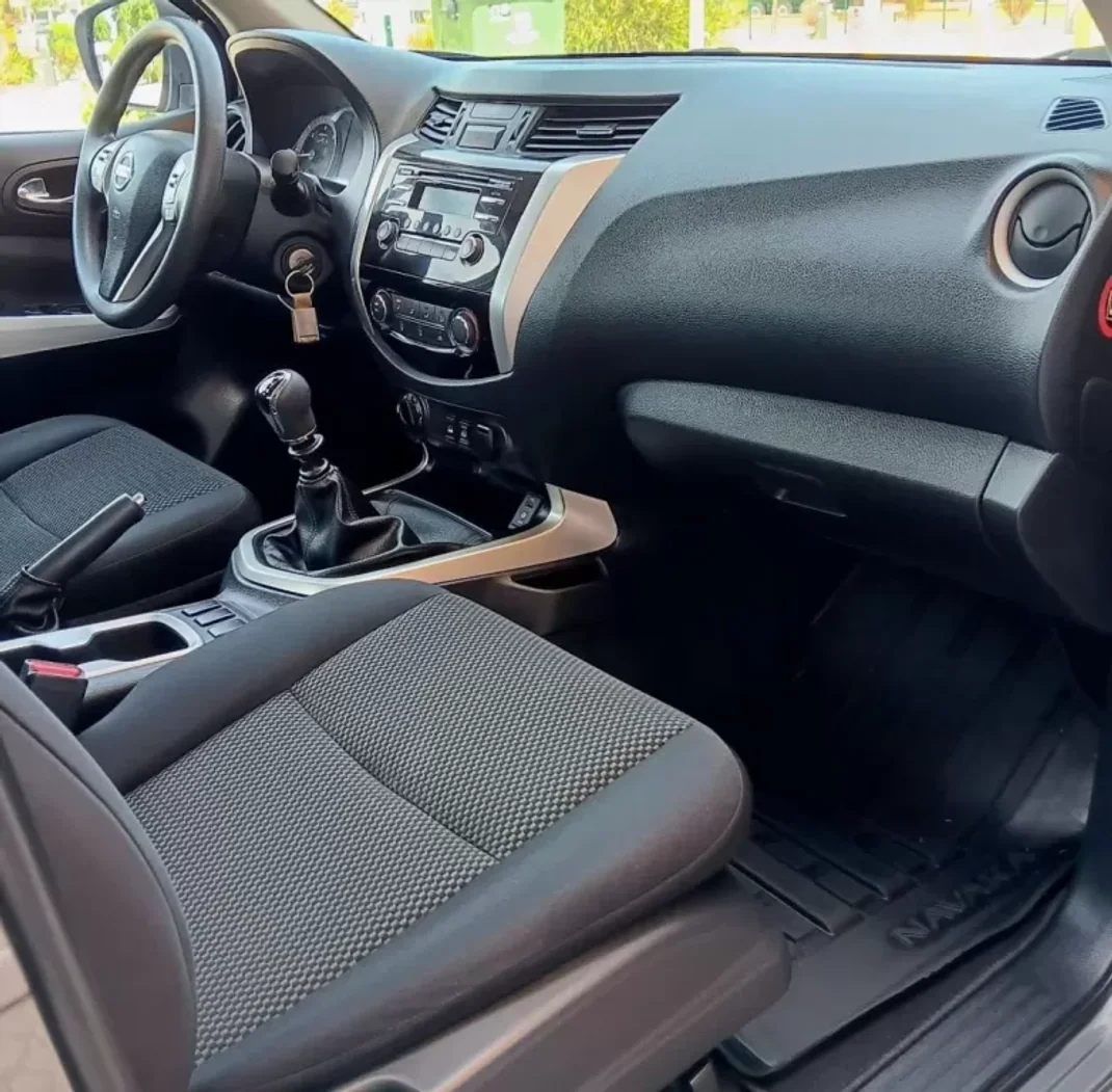 Nissan Navara 2021 - 34500 EUR, 93942 km - AUTO.MOTO.pt - 93942km - foto 13 de 23