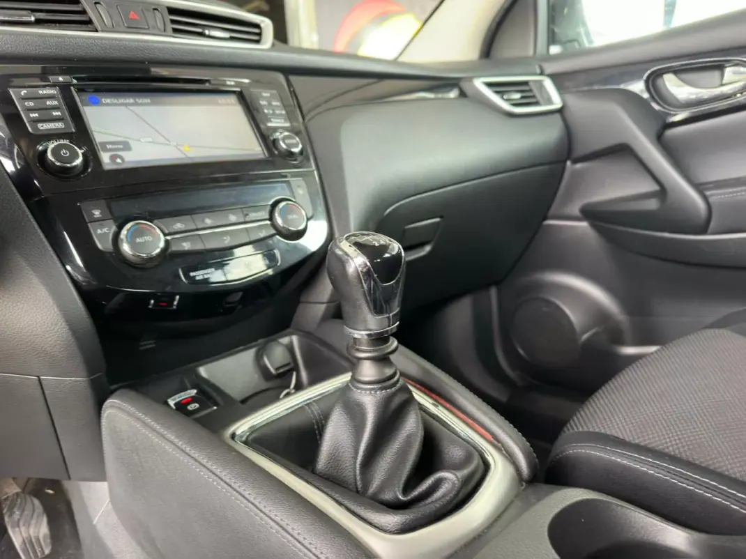 Nissan Qashqai 2014 - 17900 EUR, 167439 km - AUTO.MOTO.pt - 167439km - foto 21 de 28