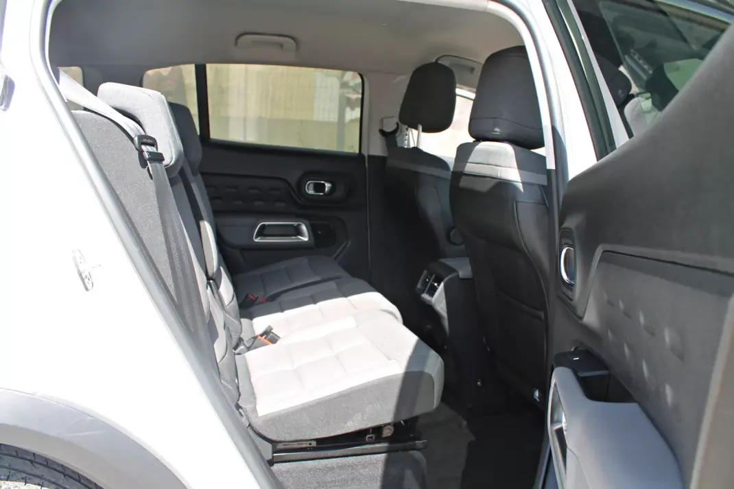 Citroën C5 Aircross 2022 - 18890 EUR, 77289 km - 77289km - foto 15 de 19
