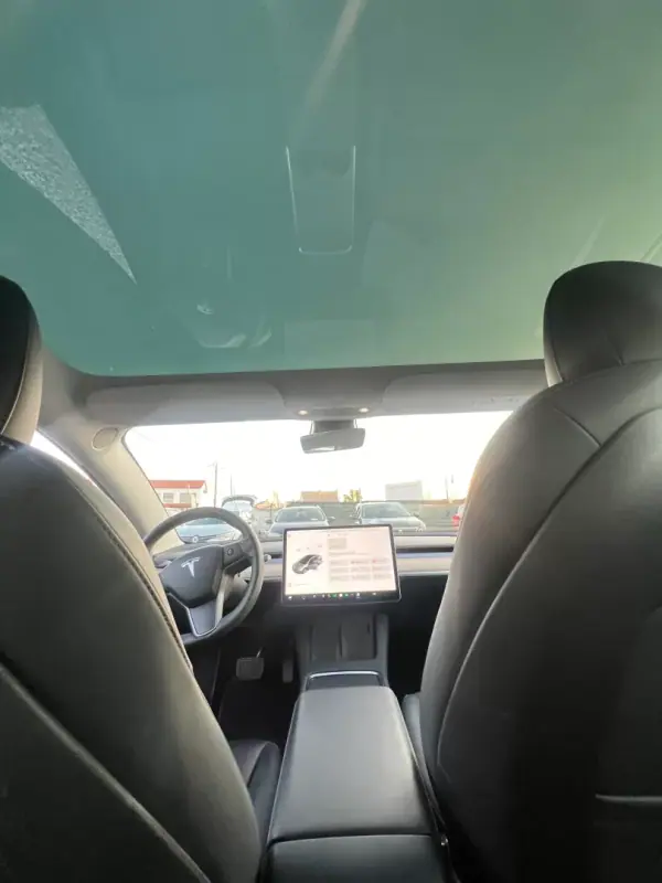 Tesla Model 3 2021 - 25999 EUR, 94300 km - AUTO.MOTO.pt - 94300km - foto 5 de 8